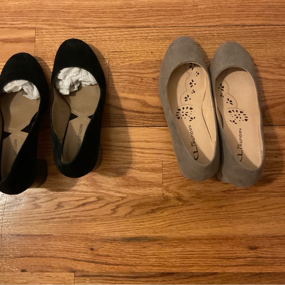 Two pairs of shoes black and beige , wear sometimes, size 6us , in chamois - Picture 7 of 7